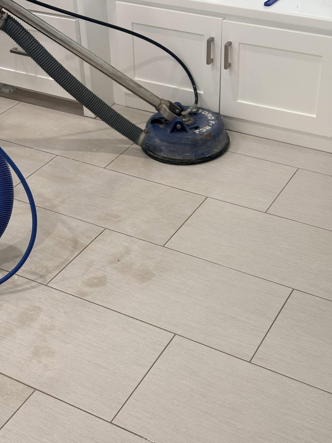 Tile and grout cleaning in a kitchen